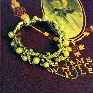 Vintage Trifari bracelet